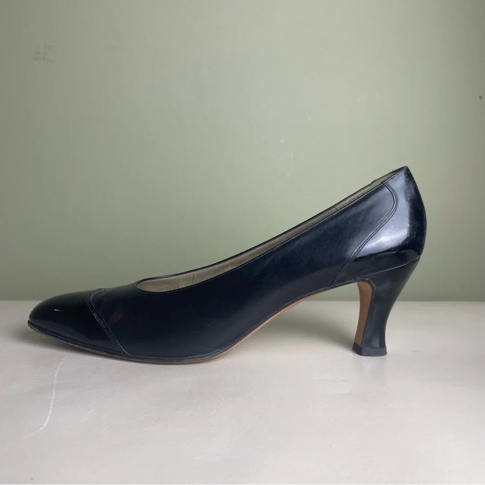 Vintage Salvatore Ferragamo Genuine Black leather heels Size 9 AAAA - Picture 12 of 16